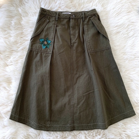 Zara Dresses & Skirts - Zara Olive Green Floral Embroidered Fray Skirt